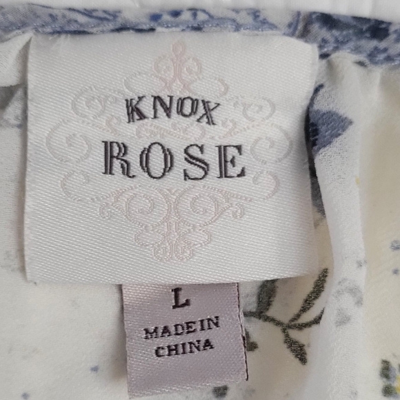 ladies blouse - Picture 4 of 5